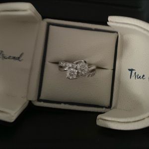 Ever us Diamond Ring 14k
